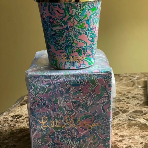 NWT Lilly Pulitzer Candle Coconut Crew - Picture 4 of 10